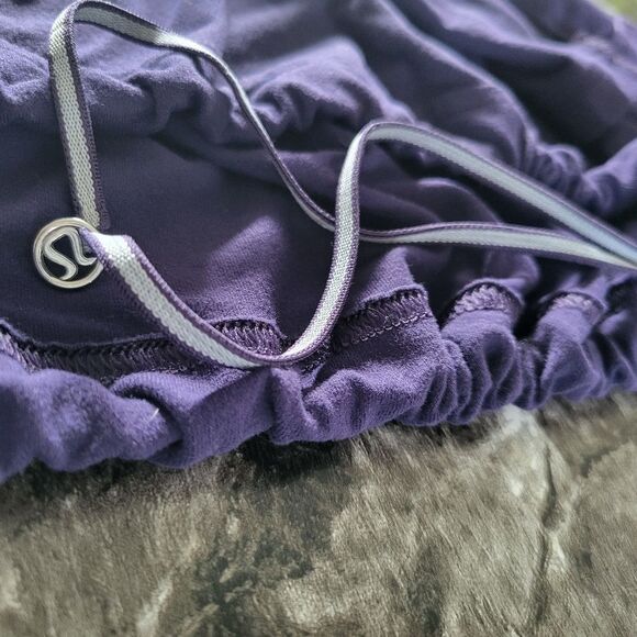 Lululemon size 4 Purple Long Sleeve Running Top With Buttons - Picture 4 of 7